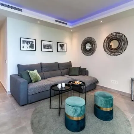 Apartment First Floor With 2 Bed *
